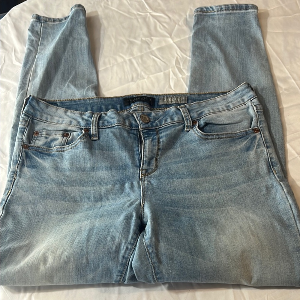 Aeropostale Blue Jeggings with Vintage Look and Slim Fit